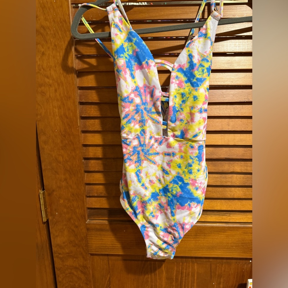 Jessica Simpson swim suit